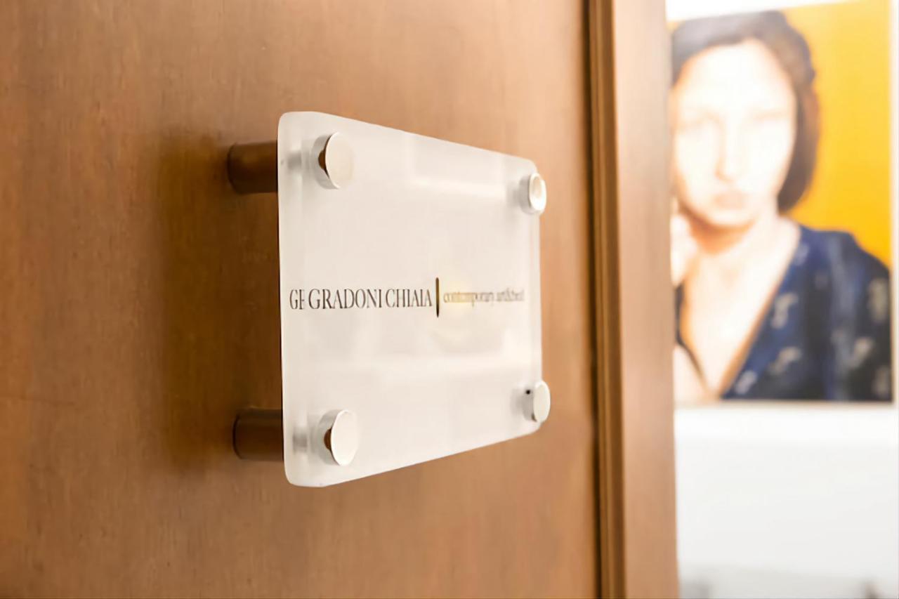 Gradoni Chiaia Holiday Homes Naples Luaran gambar