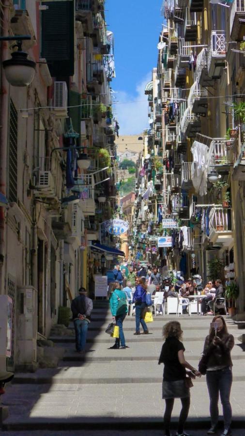 Gradoni Chiaia Holiday Homes Naples Luaran gambar