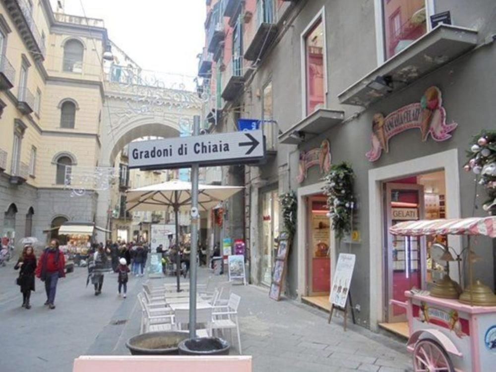 Gradoni Chiaia Holiday Homes Naples Luaran gambar